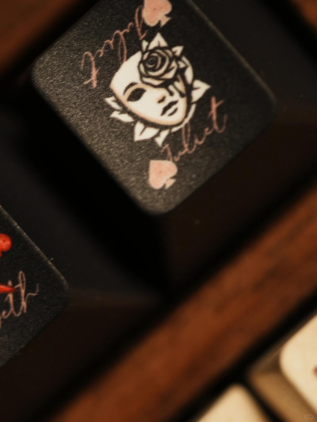 木坨坨绝配！莎士比亚的王牌键帽，预售中 - Thumbnail 9