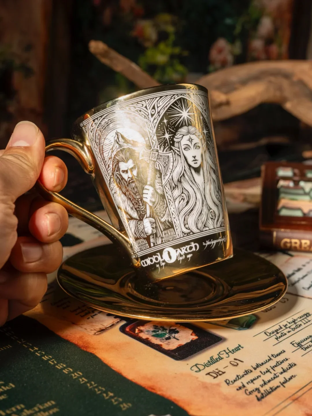 不是做一只杯子，而是做一段情绪的入口